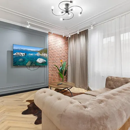 Apartment Retro Luxury 1br Bratislava
