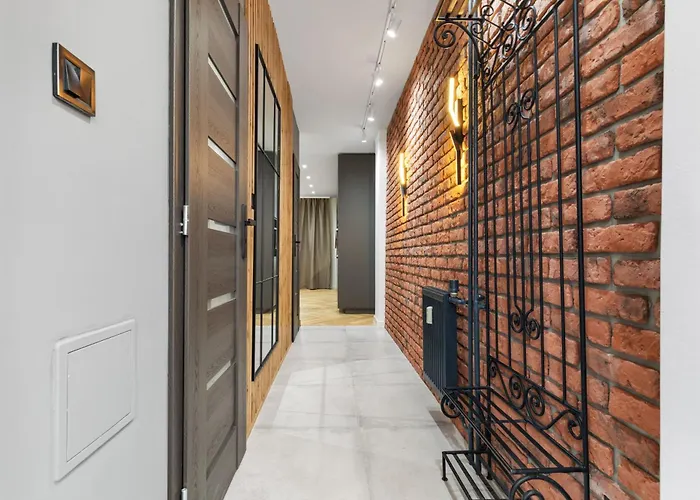 Retro Luxury 1br شقة براتسيلافا